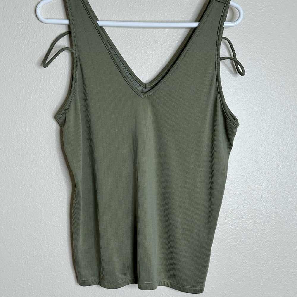 Top Shop Size Large Double Strap V-Neck Rib Tank Light Green Olive Green